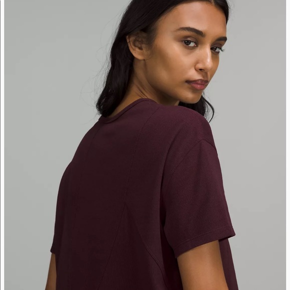 BNWT! Lululemon size 4 Ribbed Cotton Modal shirt in color CASSIS - Picture 6 of 9